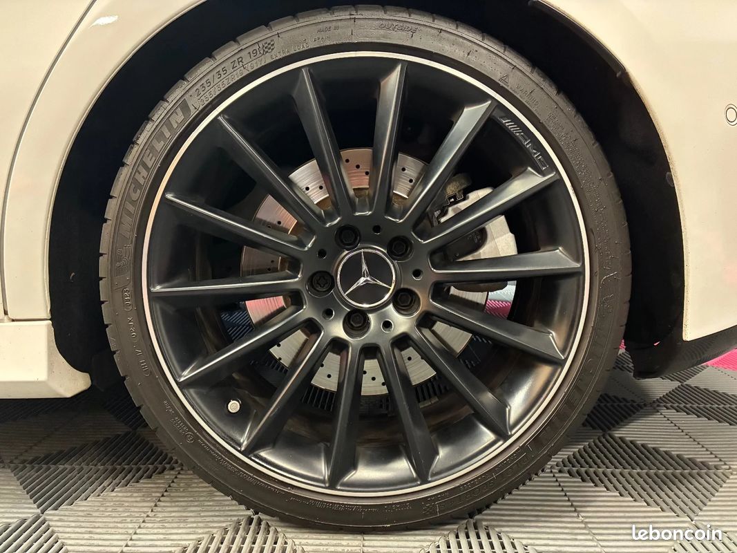 Mercedes classe a 35 amg 7g-dct / pack aéro / baquet / burmester / 2 pneus neufs (image 32)