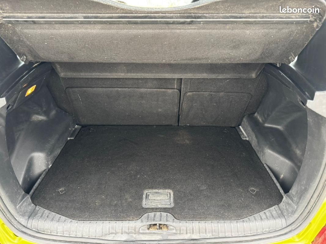 Citroën C3 Picasso 1.6 HDI 90 Airdream Attraction (image 10)