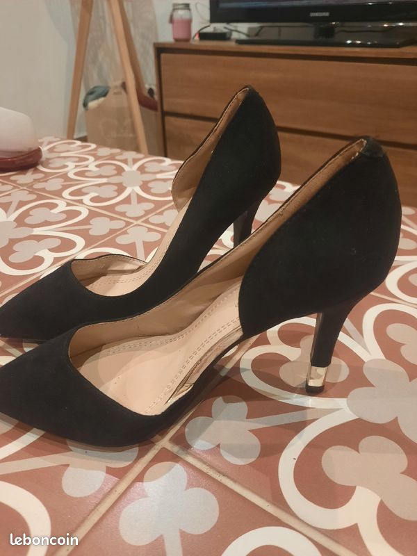 Chaussure à talon (image 2)