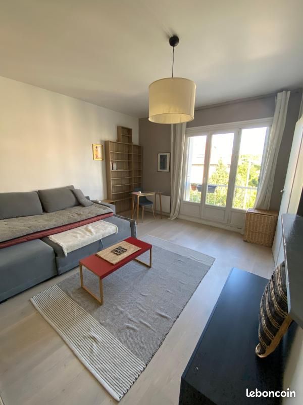Appartement 1 pièce 22 m² · à Meudon · 22 m² · 800 €
