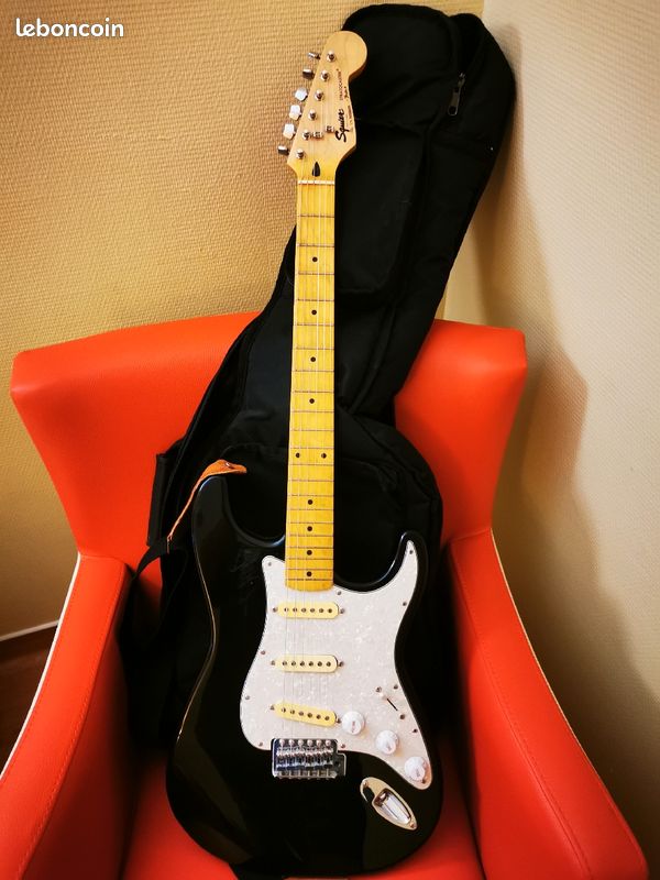 Fender stratocaster (image 5)