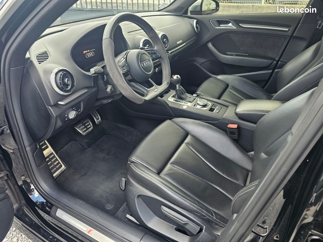 Audi RS3 Sportback 2.5 TFSI 400 Quattro S tronic – Full Black – État exceptionnel (image 3)