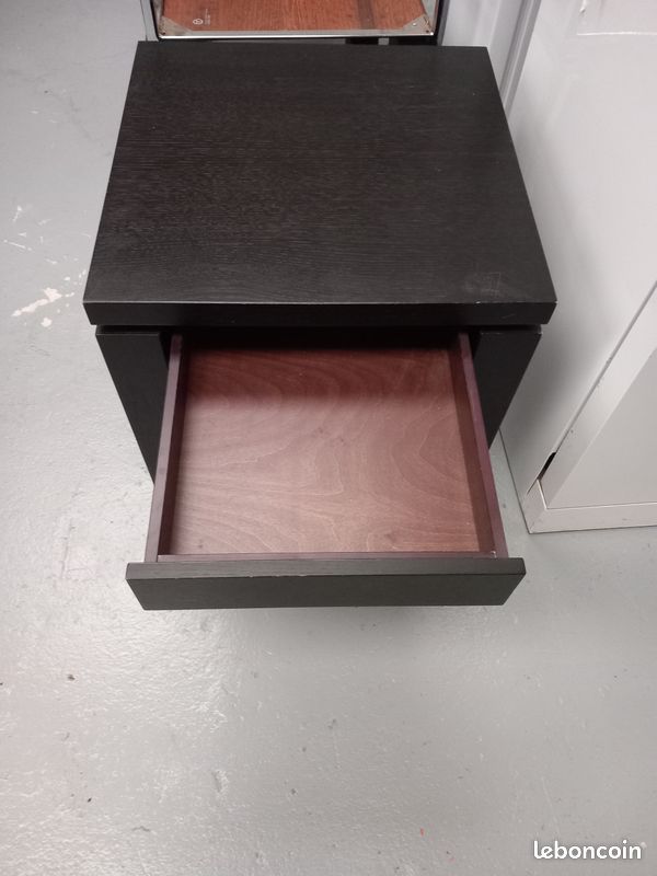 Table de nuit (image 2)
