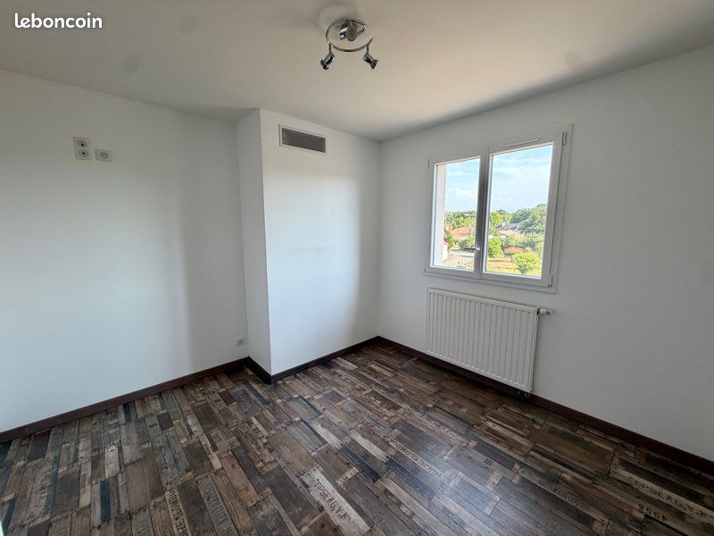 Maison contemporaine de 140 m² habitables 194 m2 au total DPE AA – Aucun travaux à prévoir – Terrain clos de 1 000 m² – Vue Pyrénées (image 19)