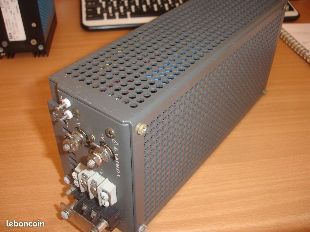 3 alimentations secteur LAMBDA sorties 5V/15V/15V ou 28V ou 20V (image 1)