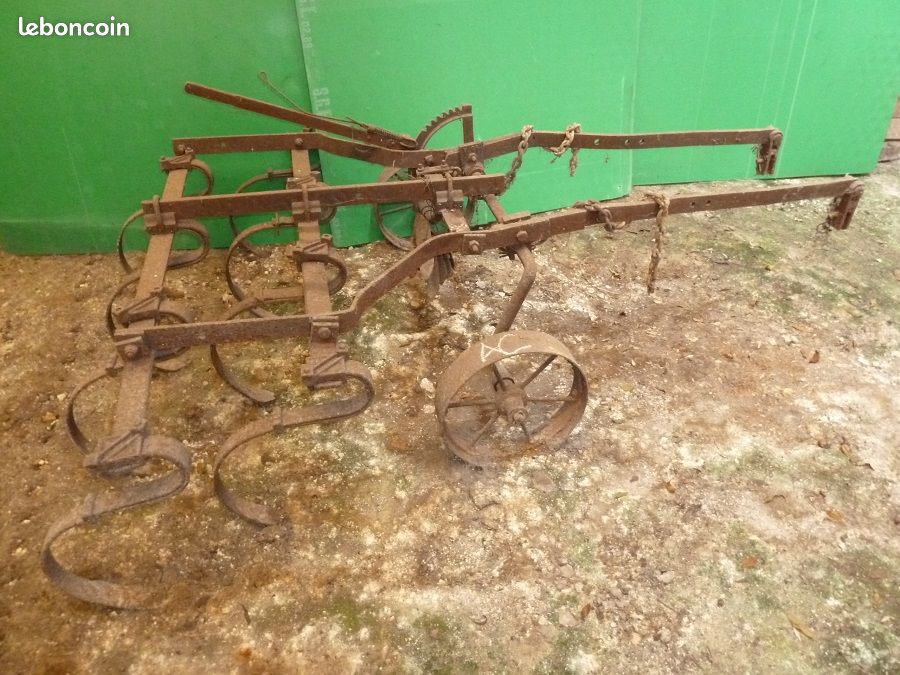Tracteur Mac CORMICK (image 3)