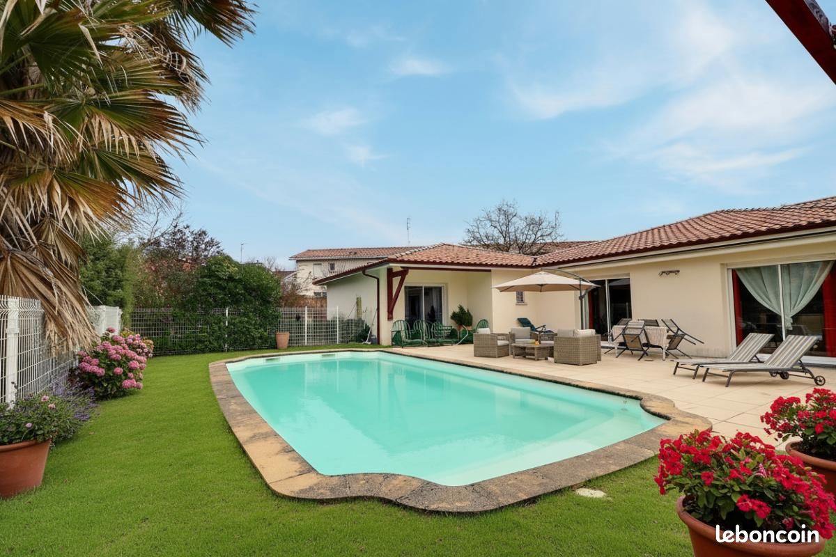 Maison 4 pièces 176 m² · à Le Taillan-Médoc · 176 m² · 476 000 €