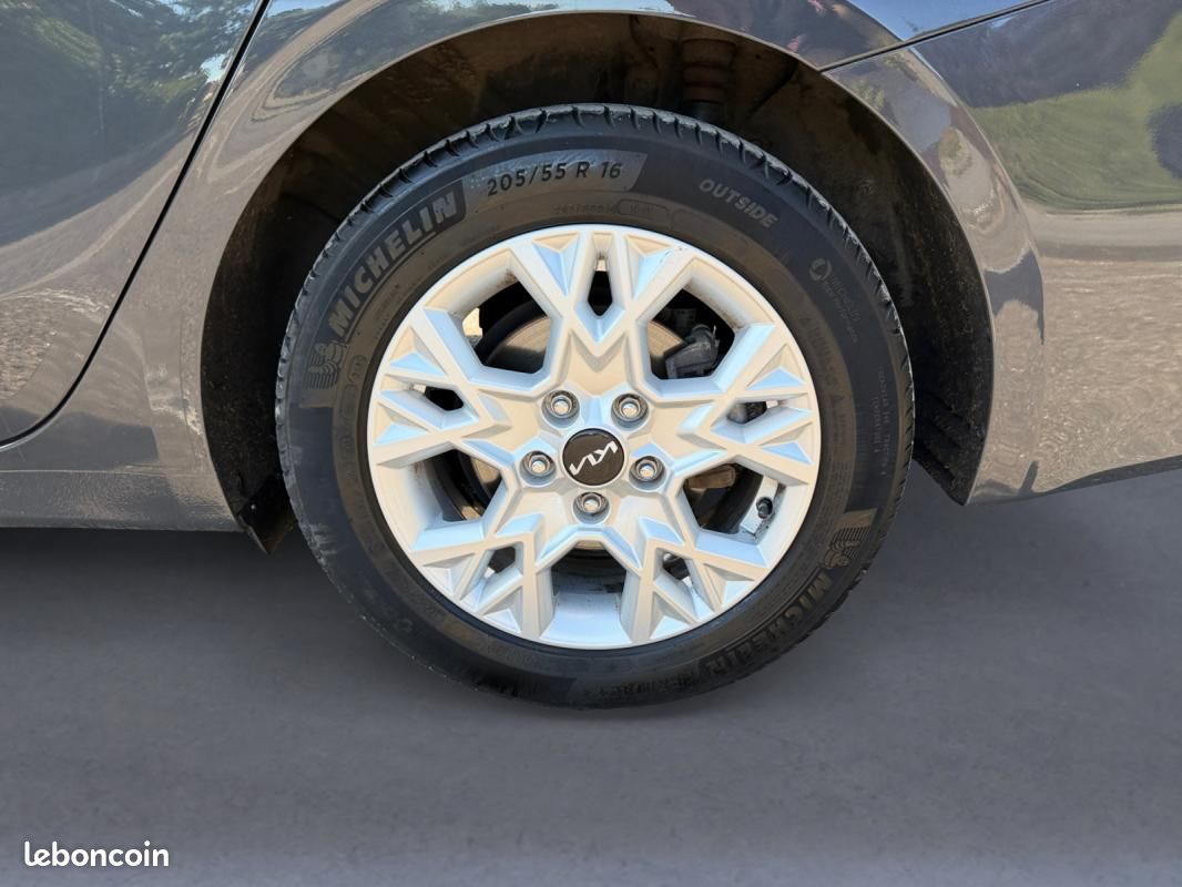 Kia CEED III (2) SW 1.6 CRDI 136 MHEV ISG Active Business DCT7 (image 17)