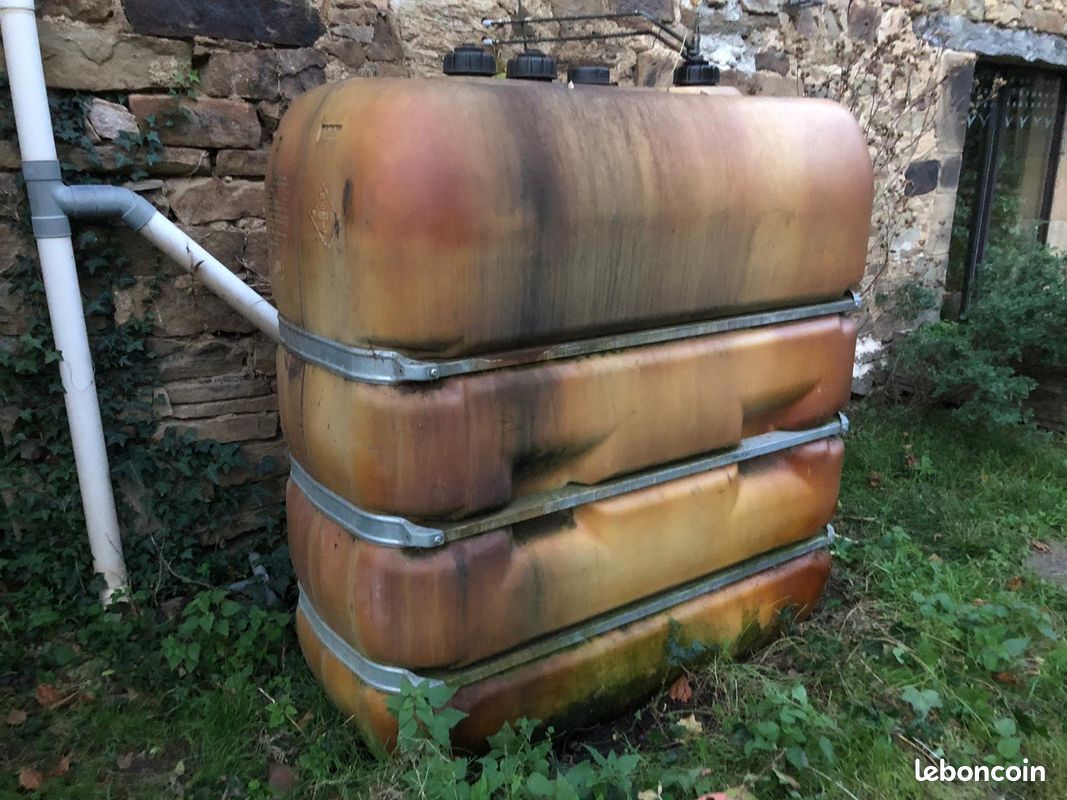 Cuve + fioul (1000L) (image 1)