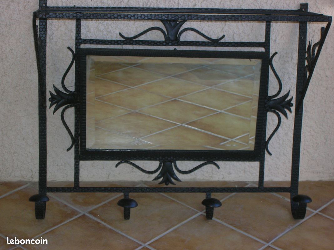Vestiaire Arts déco à suspendre , (image 1)
