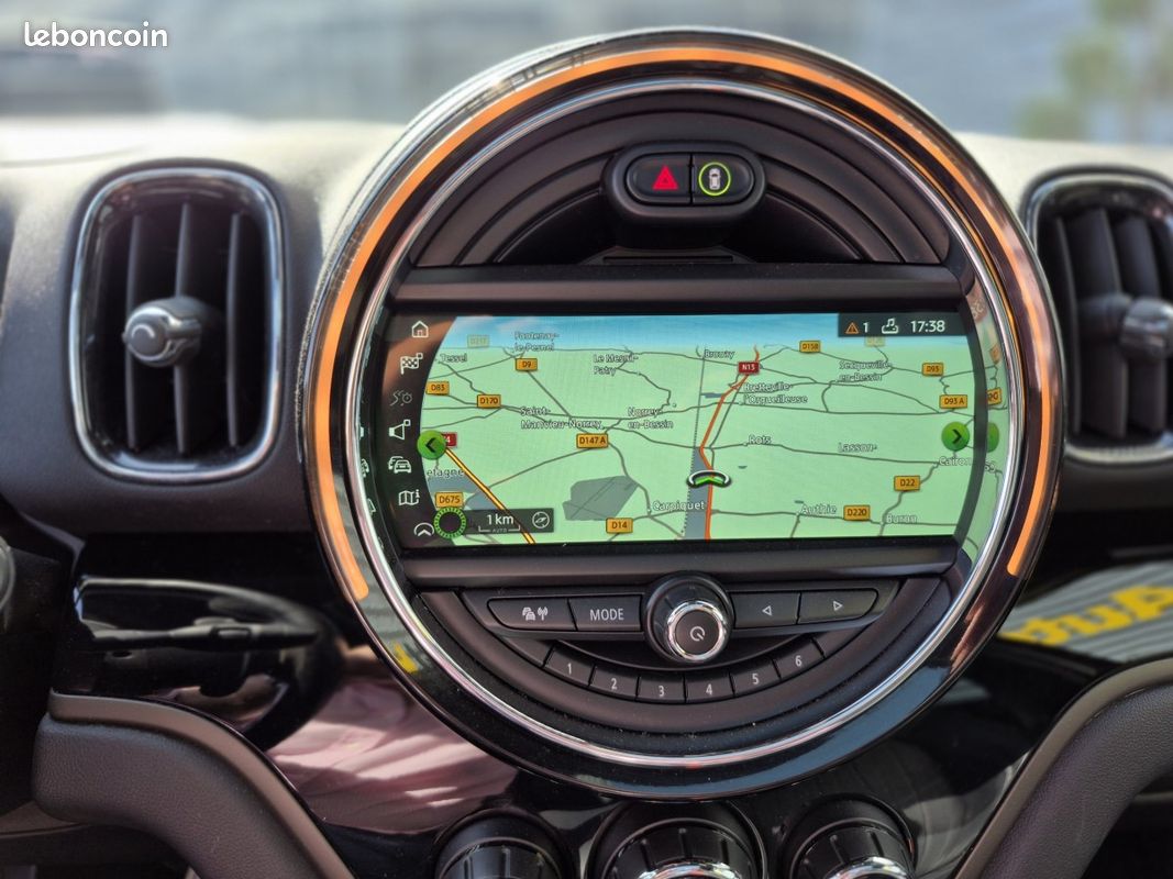 Mini COUNTRYMAN F60 192 CH BVA8 COOPER S (image 32)