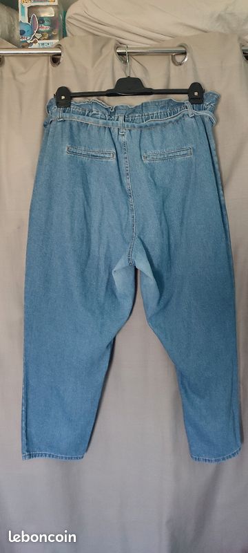 Jean mom avec ceinture (image 2)