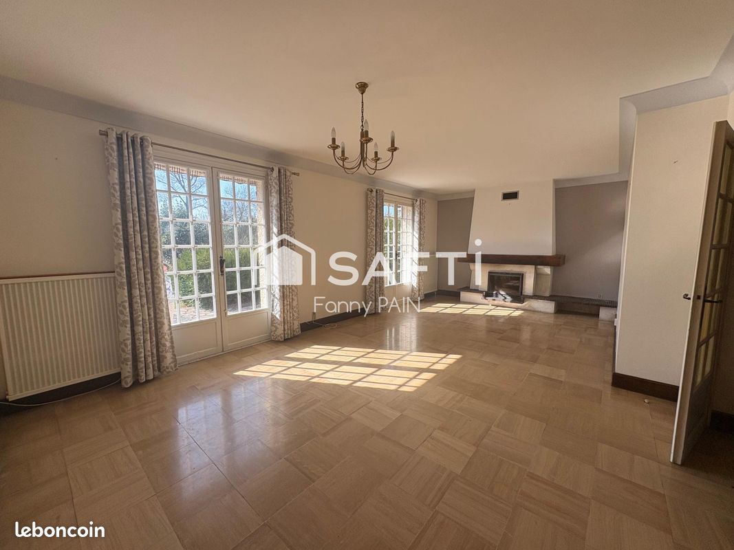 Maison 6 pièces 120 m² · à Montlouis-sur-Loire · 120 m² · 229 900 €