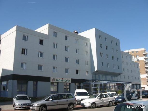 Studio 1 pièce 27 m²