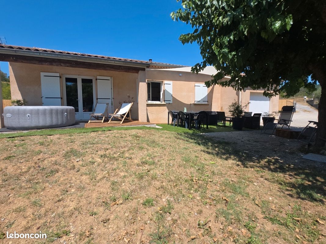 Maison 4 pièces 94 m² · à Ruoms · 94 m² · 980 €