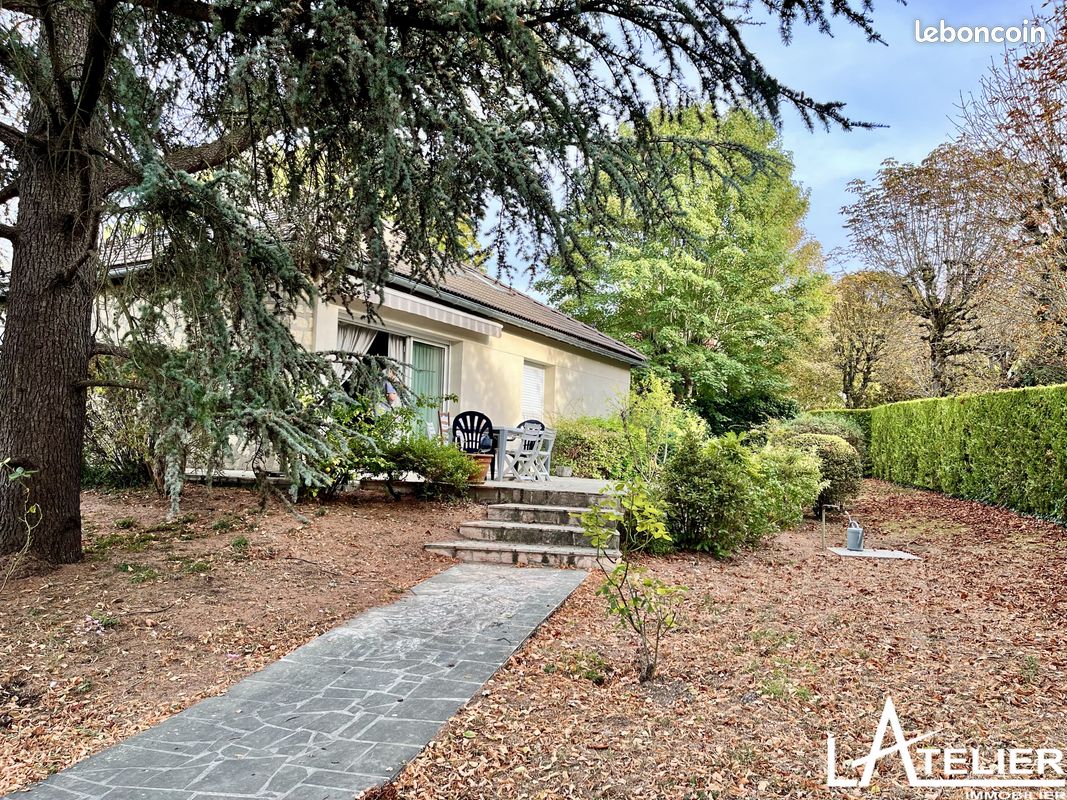Maison 7 pièces 162 m² · au Pecq · 162 m² · 749 000 €