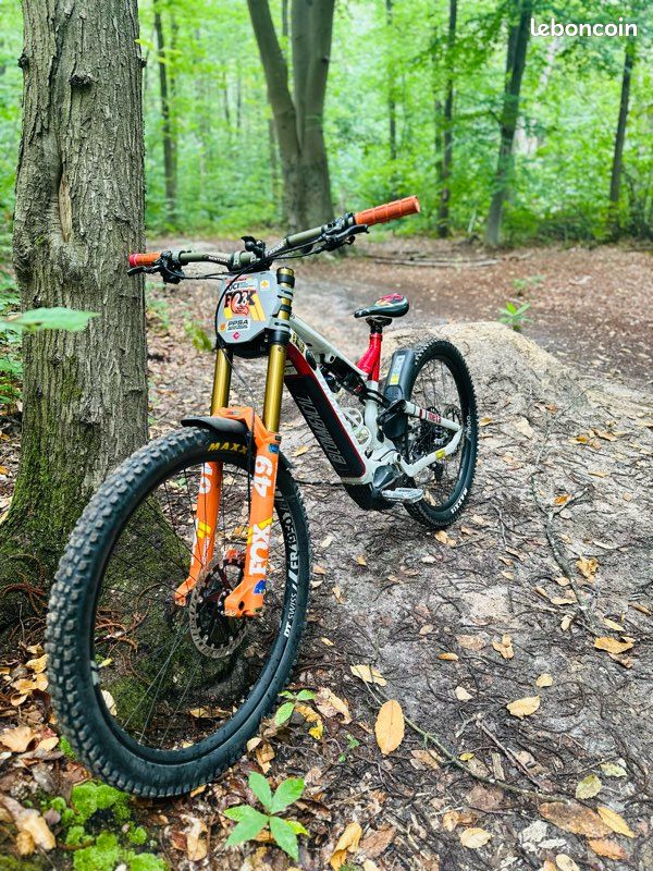 VTTAE Commencal Meta Power Mullet (image 1)