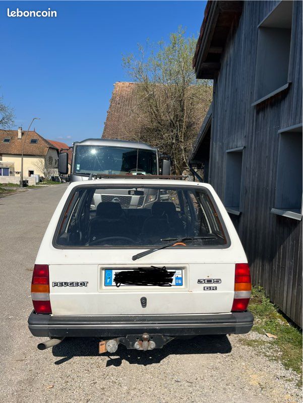 Peugeot 305 break GR (image 2)