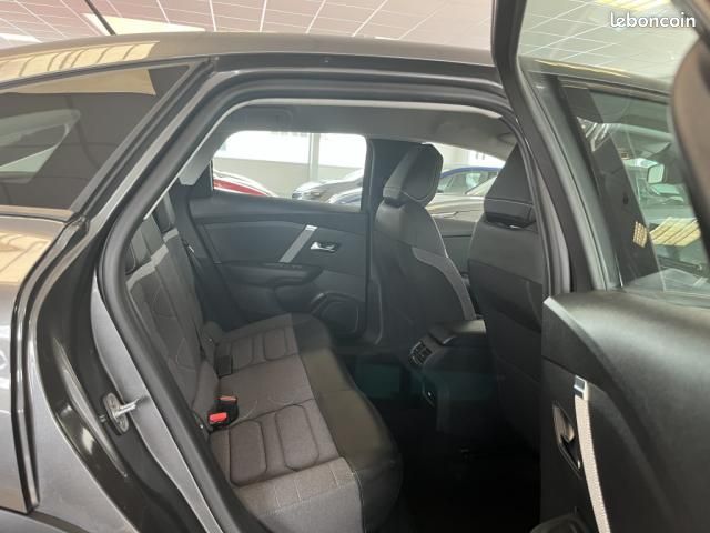 Citroën C4 BlueHDi 130 EAT8 Plus (image 12)