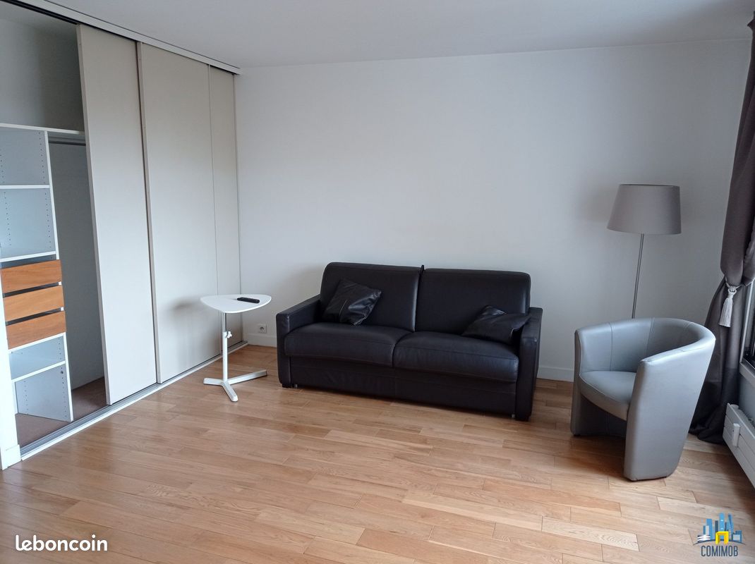 Appartement 1 pièce 32 m² · à Courbevoie · 32 m² · 1 106 €/mois