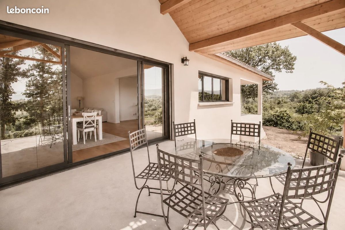 Maison 6 pièces 187 m² · à Chatte · 187 m² · 580 000 €
