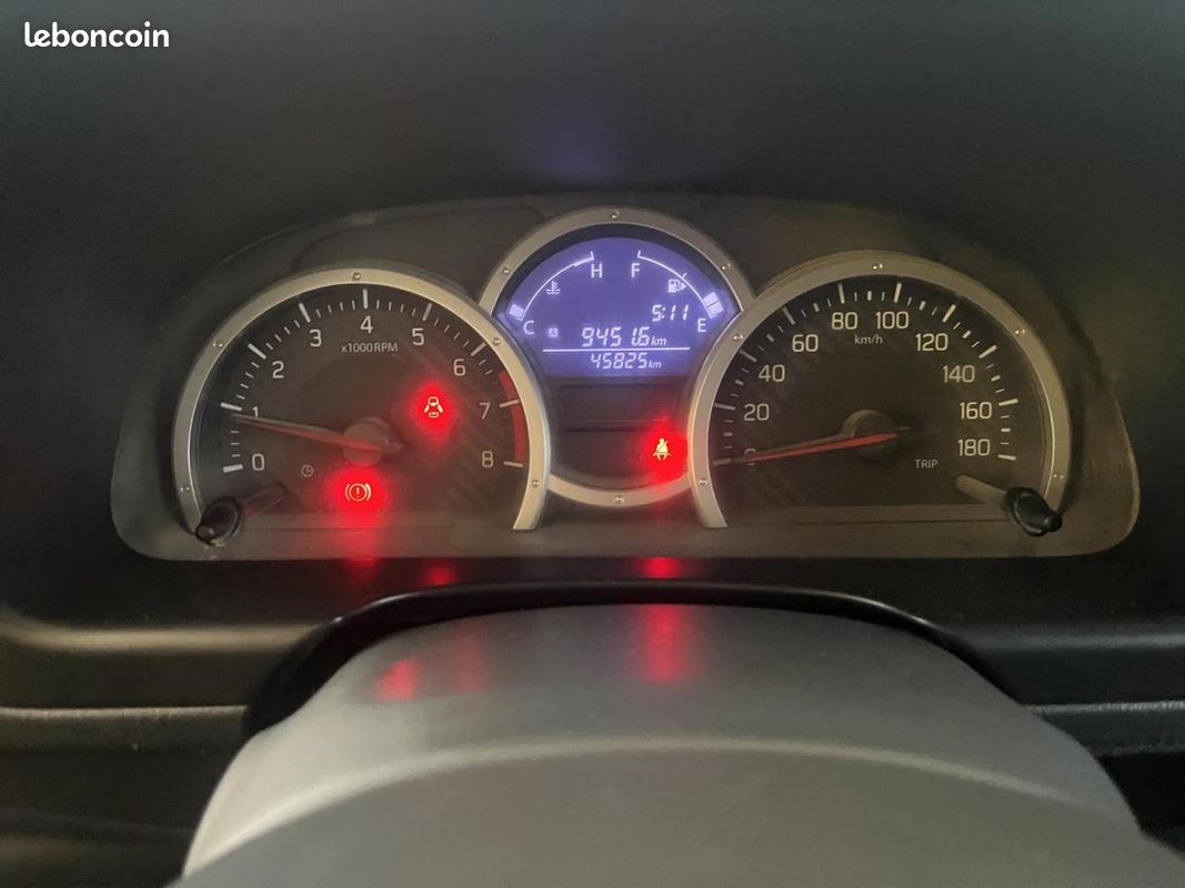 SUZUKI JIMNY 1.3i VVT - 85 BERLINE JX PHASE 3 (image 18)