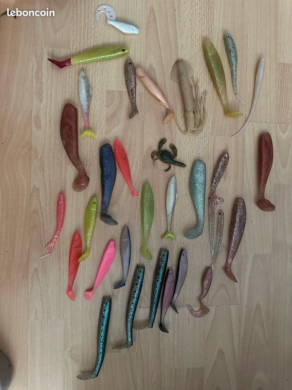 🎣 Lot de 32 leurres – prêts à séduire tous les poissons (et peut-être même votre beau-frère pêcheur jaloux) (image 1)