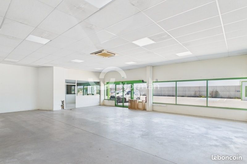 Local commercial 1 711 m² (image 3)