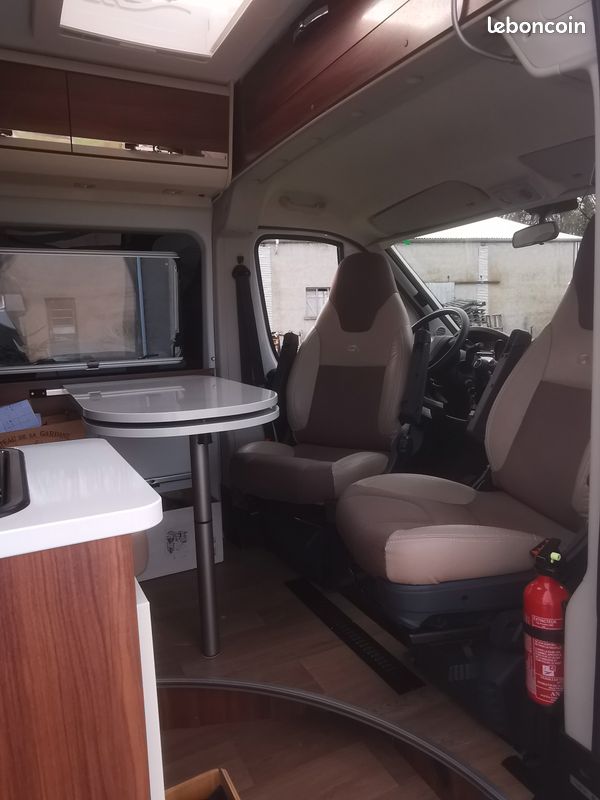 Camping car Fiat Ducato Adria (image 2)