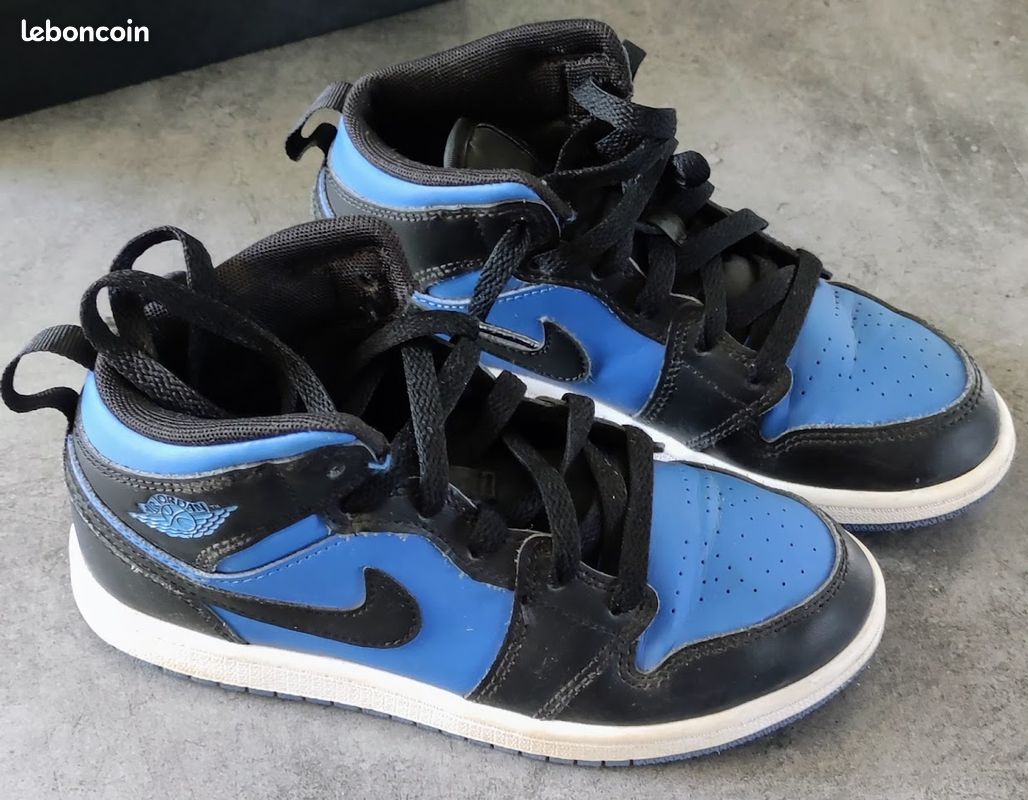 Nike Air Jordan Mid Noir Bleu Royal T32 Chaussures