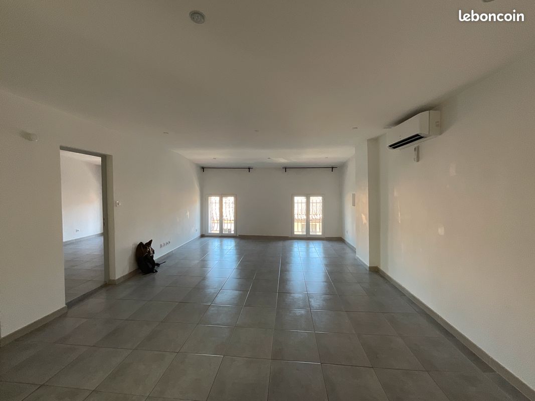 Appartement 4 pièces 82 m² · à Orange · 81,6 m² · 650 €