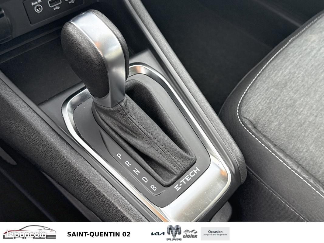 Renault Captur E-Tech 145 - 21 Business (image 16)