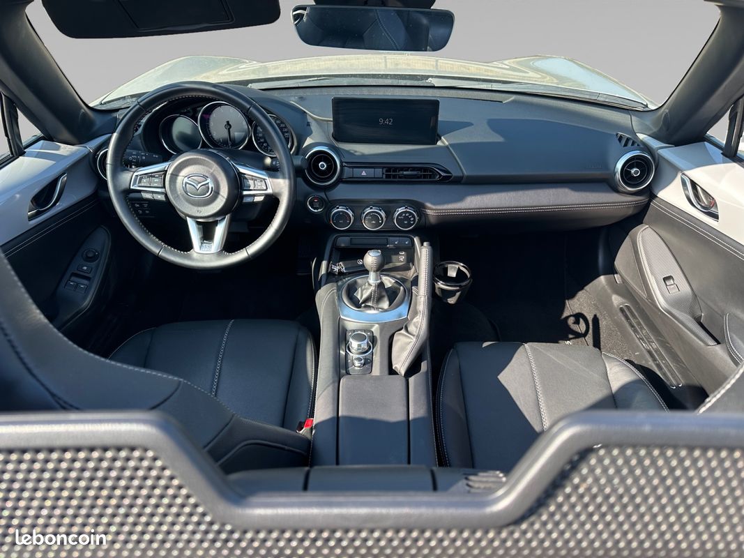 MAZDA MX-5 RF 2.0L SKYACTIV-G 184 ch Exclusive-Line (image 15)