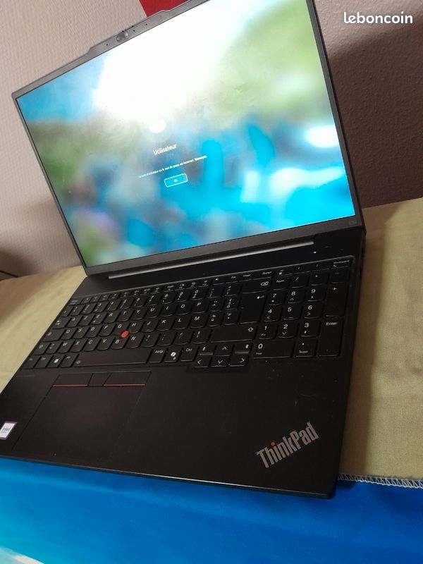 PC Portable puissant LENOVO Ultra 5 125U (image 3)