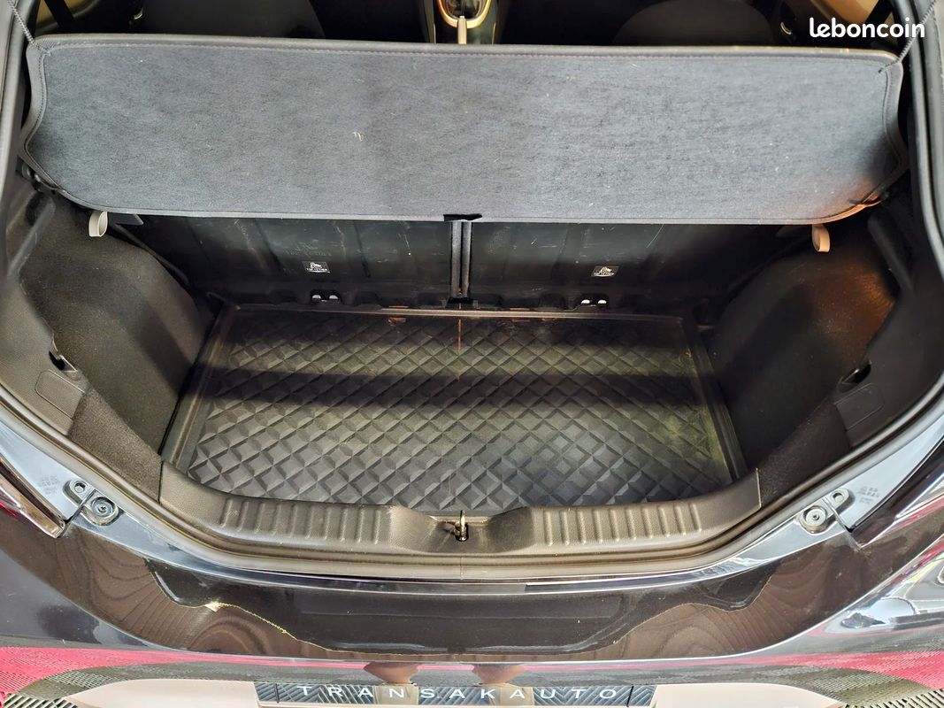 Toyota AYGO X Design 1.0 VVTi 12V 72 cv (image 35)