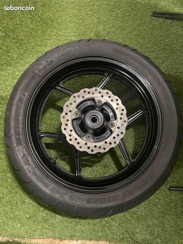 Roues complètes Kawasaki ER6 (image 2)