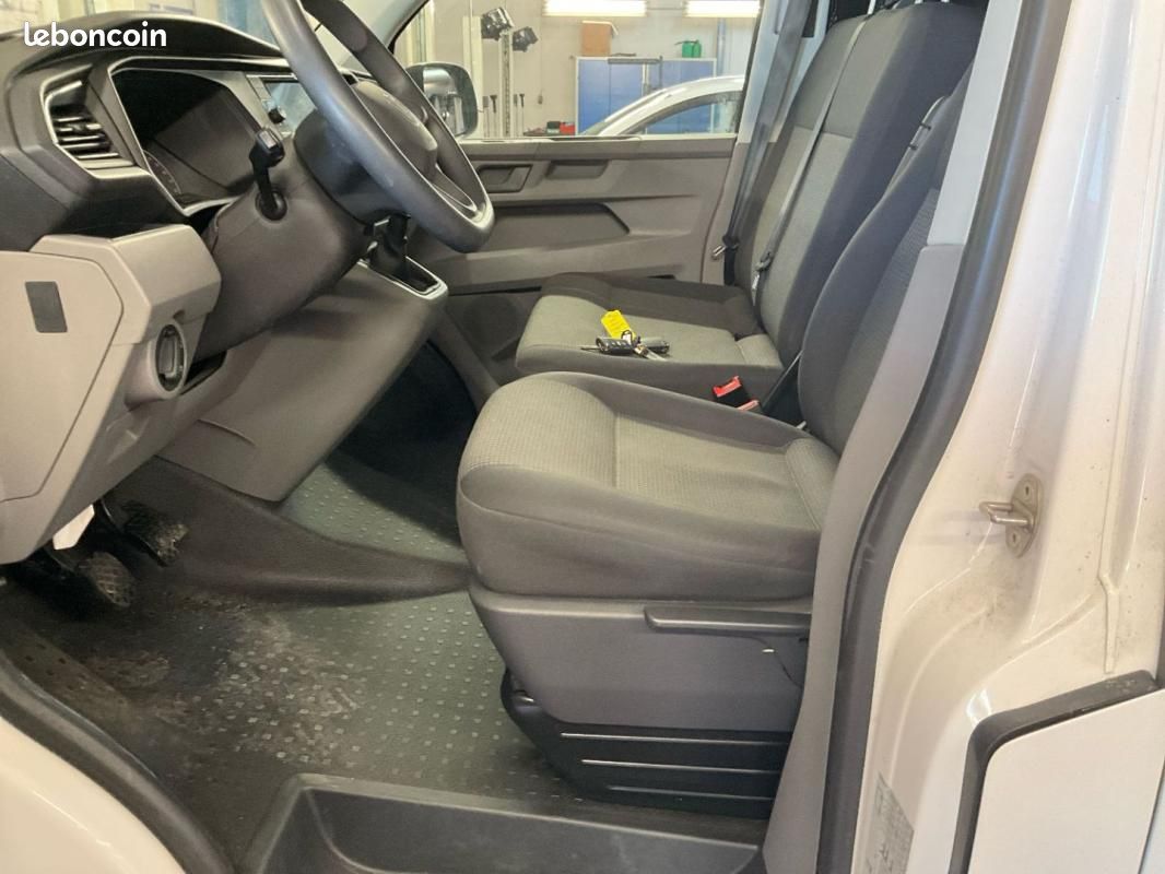 Volkswagen Transporter VAN L2H1 2.0 TDI 110 (image 4)