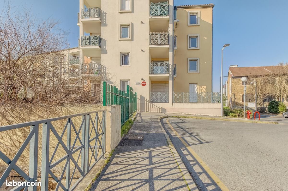 Appartement 3 pièces 64 m² · à Villefranche-sur-Saône · 64 m² · 105 000 €