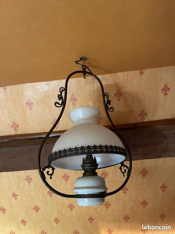 Plafonnier rétro en verre et fer (image 1)