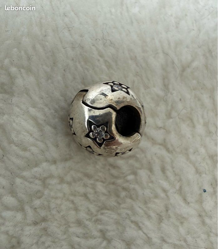 Charm Pandora boule en argent comme neuf (image 3)