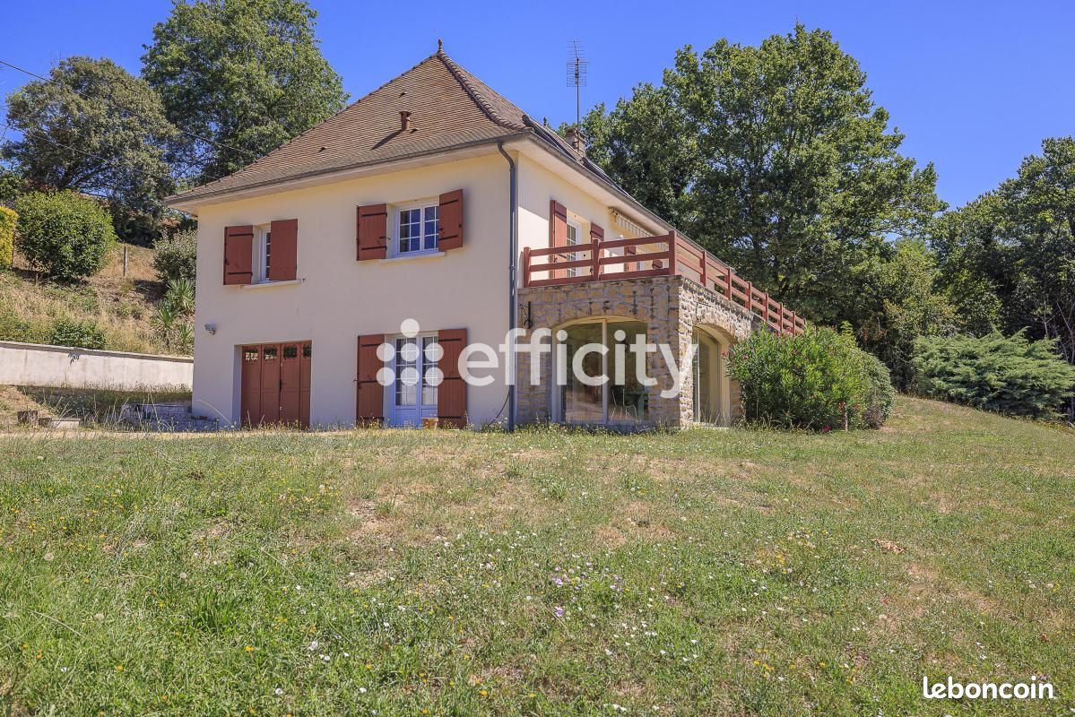 Maison 8 pièces 162 m² · à Montpon-Ménestérol · 162 m² · 234 000 €