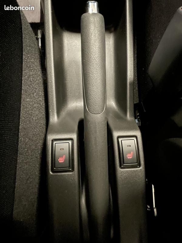 Suzuki Swift Hybrid 1.2 Dualjet Privilège AUTO (image 9)