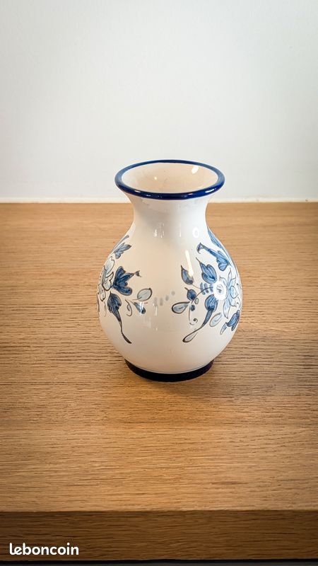 Vase boule en céramique de l'atelier de Montagnon à Nevers (image 2)