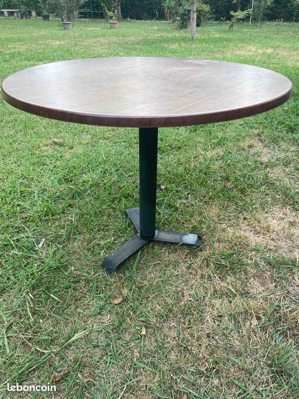 Table ronde de bistrot (image 1)
