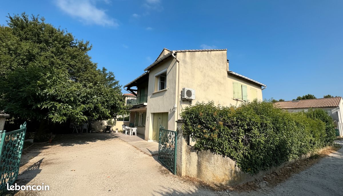 Maison 5 pièces 113 m² · à Bédarrides · 113 m² · 266 000 €