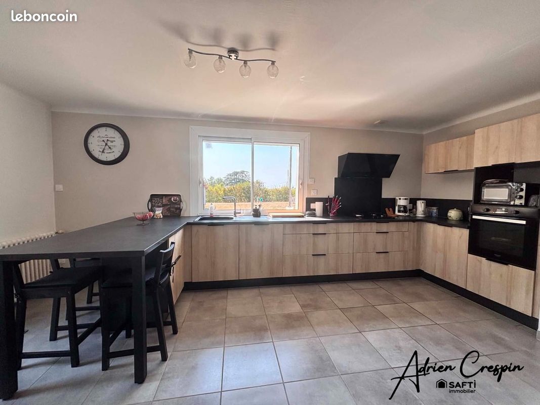 Maison 6 pièces 128 m² · à Candé · 128 m² · 330 000 €