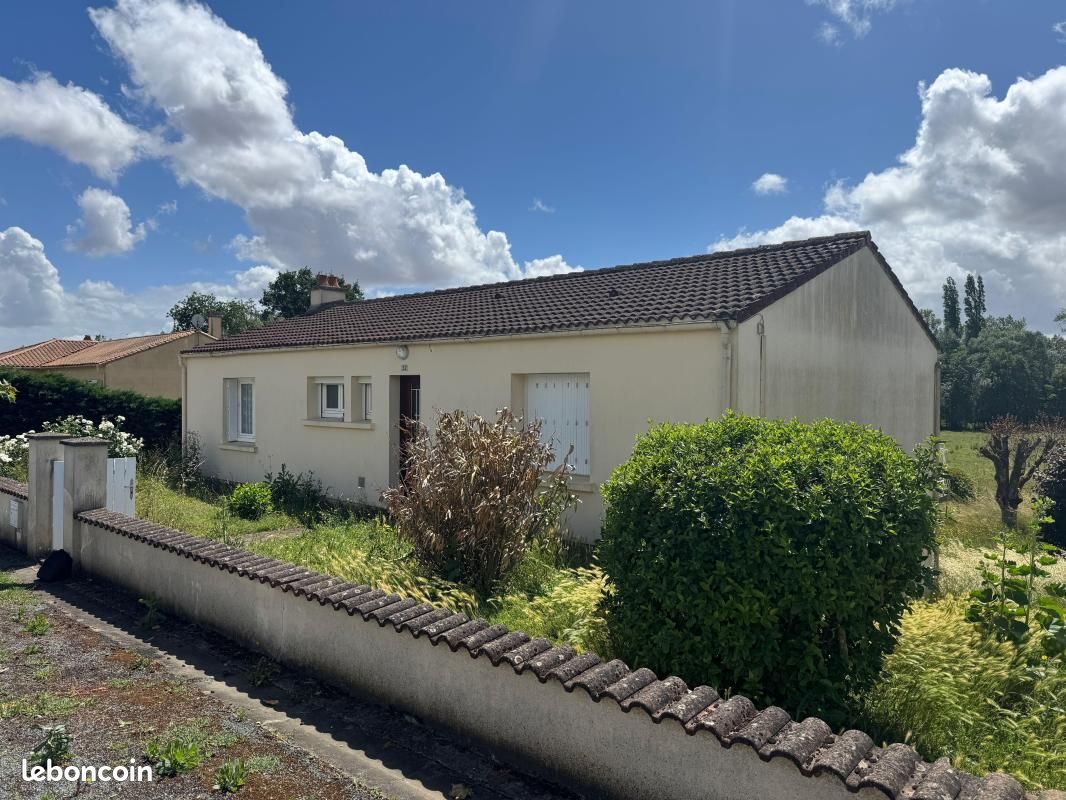 Maison 4 pièces 85 m² · à Saint-Jean-d'Hermine · 85 m² · 850 €/mois