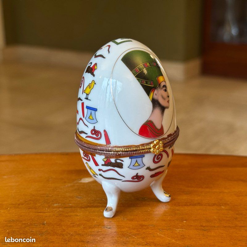SUPERBE OEUF TYPE fabergé boîte à musique EUR 32,00 - FR