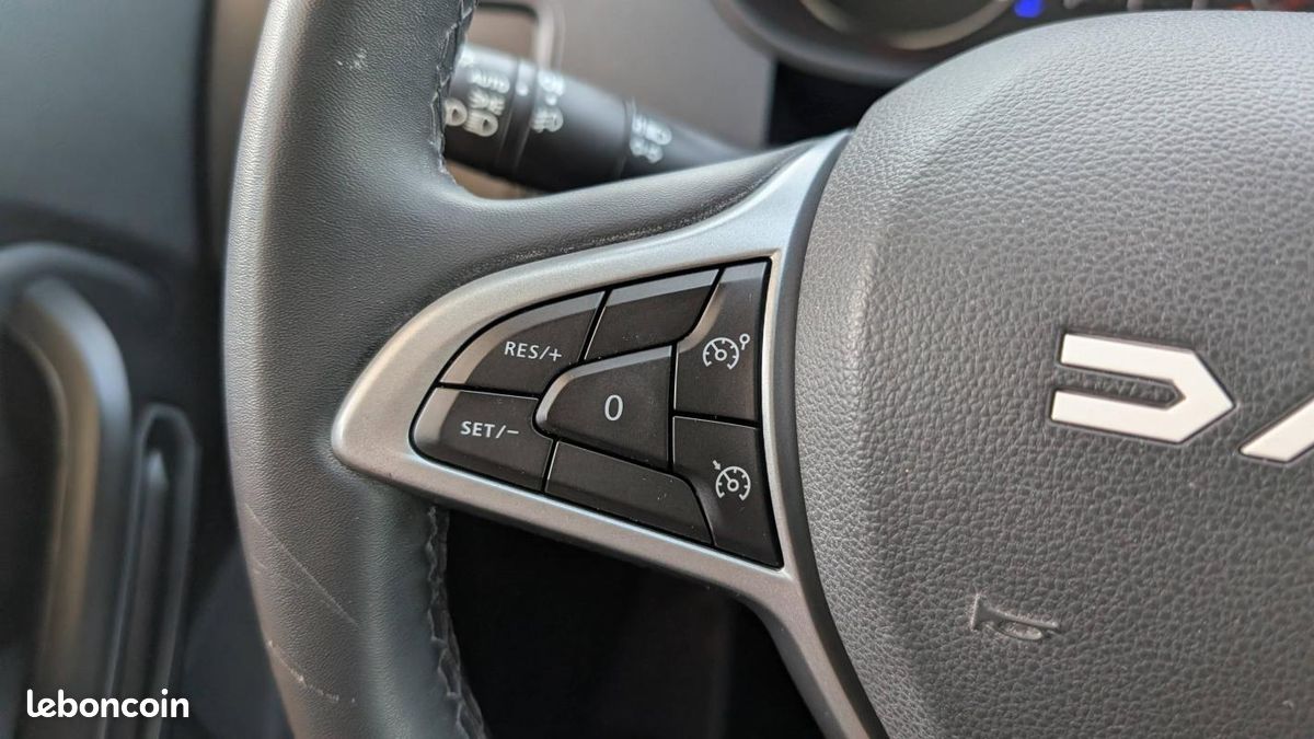 Dacia Duster 1.0 ECO-G 100ch Journey 4x2 - 16500 HT (image 16)