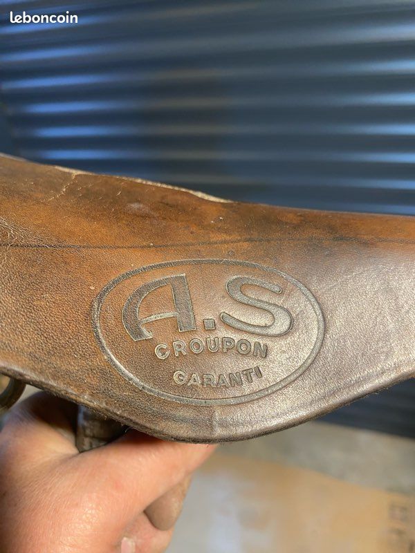 Selle Vélo Ancienne Eagle - Croupon Cuir - À Restaurer - France